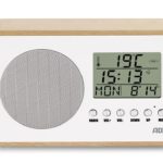 ADE BR1705 Radio (kompakt und batteriebetrieben im Retro-Style mit Uhr, LCD-Display, Wecker, Thermometer und Kalender) Weiß - Birke